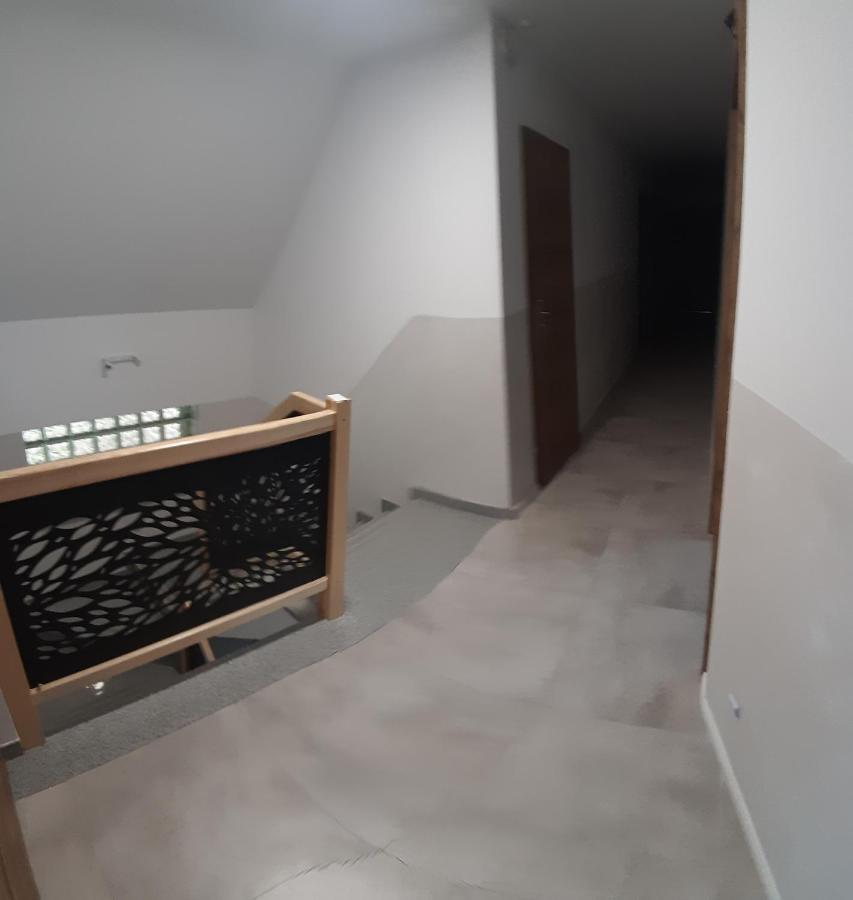 Sosnowy Dworek Sabat Imielno  Ngoại thất bức ảnh